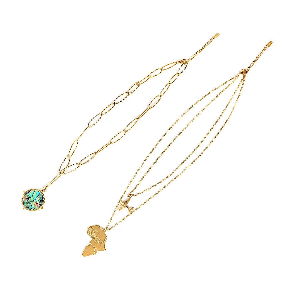 Africa’s Map & Airplane Pendant Necklace Silver/Gold