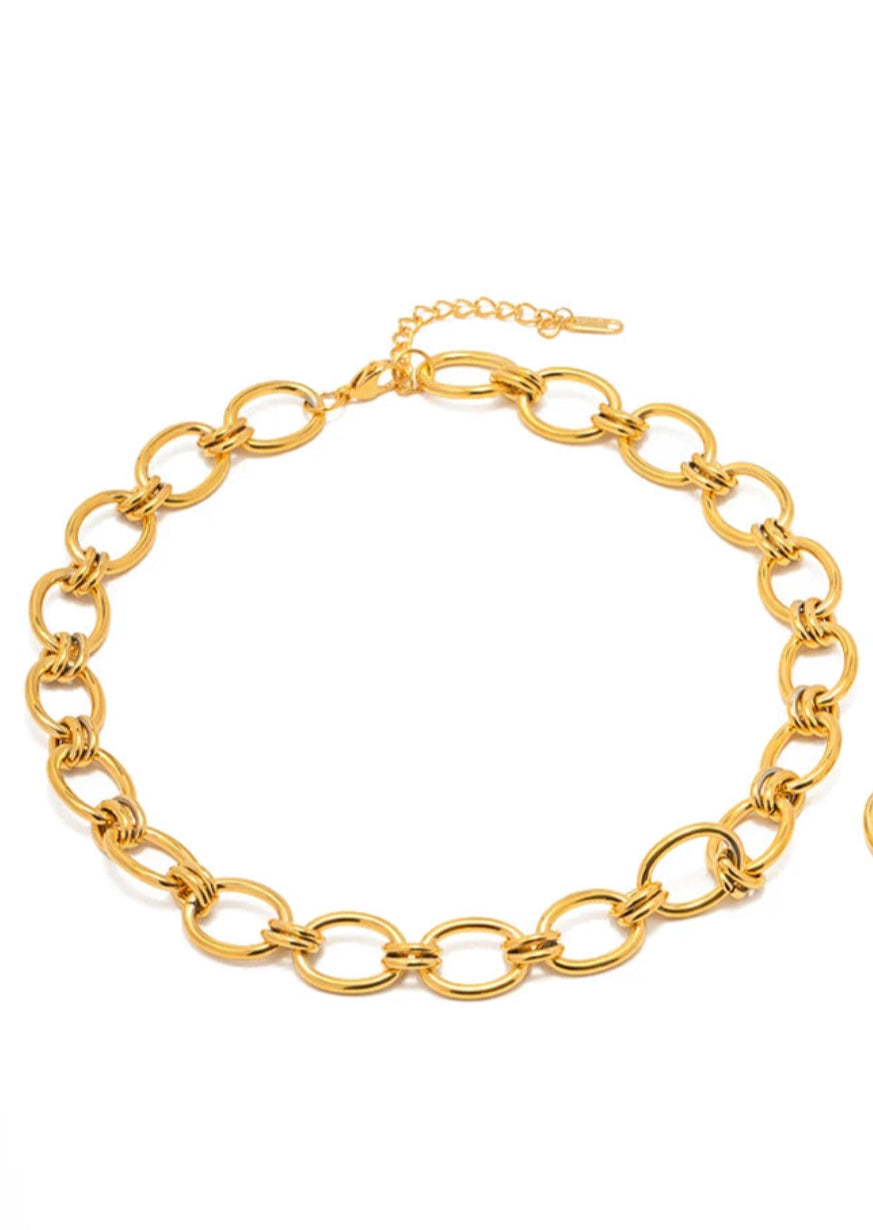 18K Gold Plated Necklace & Bracelet Set