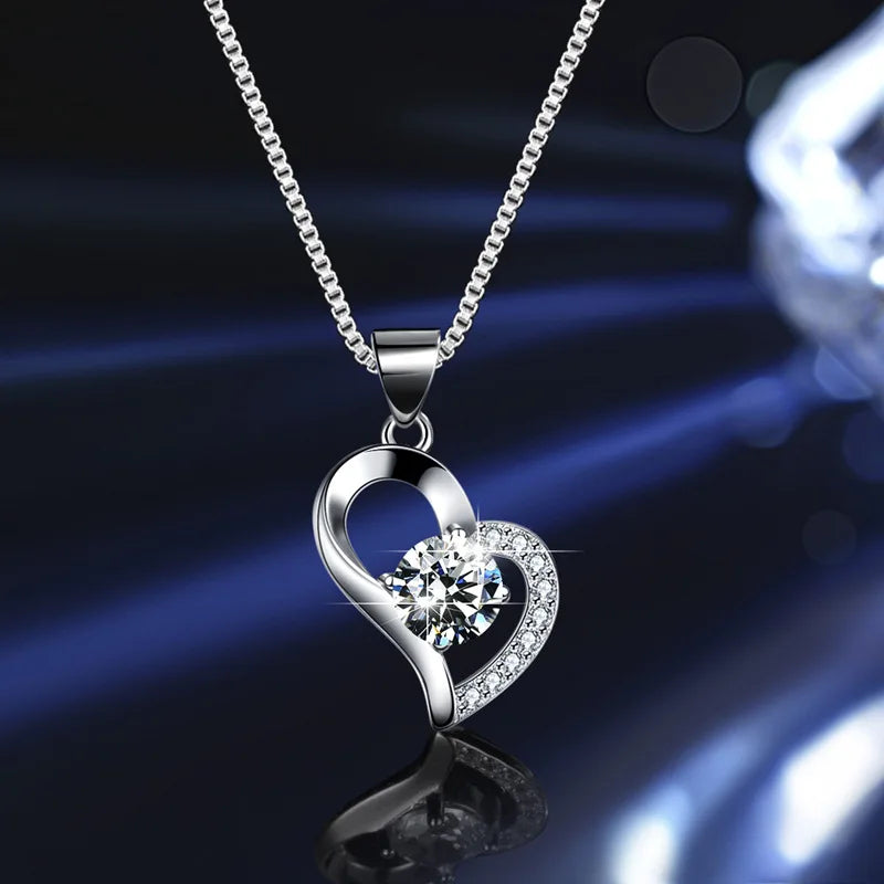 18k White Gold Diamond Necklace 925 Sterling Silver Moissanite Heart Pendant