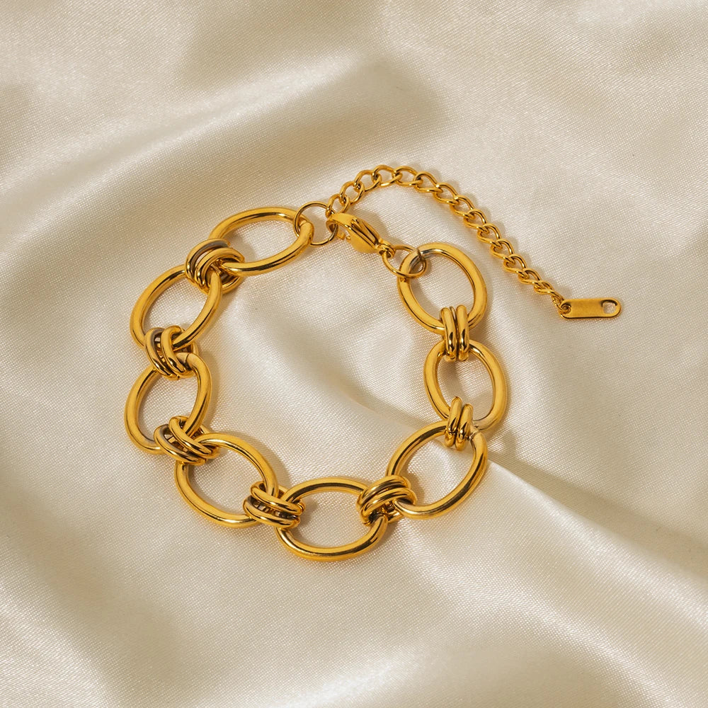 18K Gold Plated Necklace & Bracelet Set